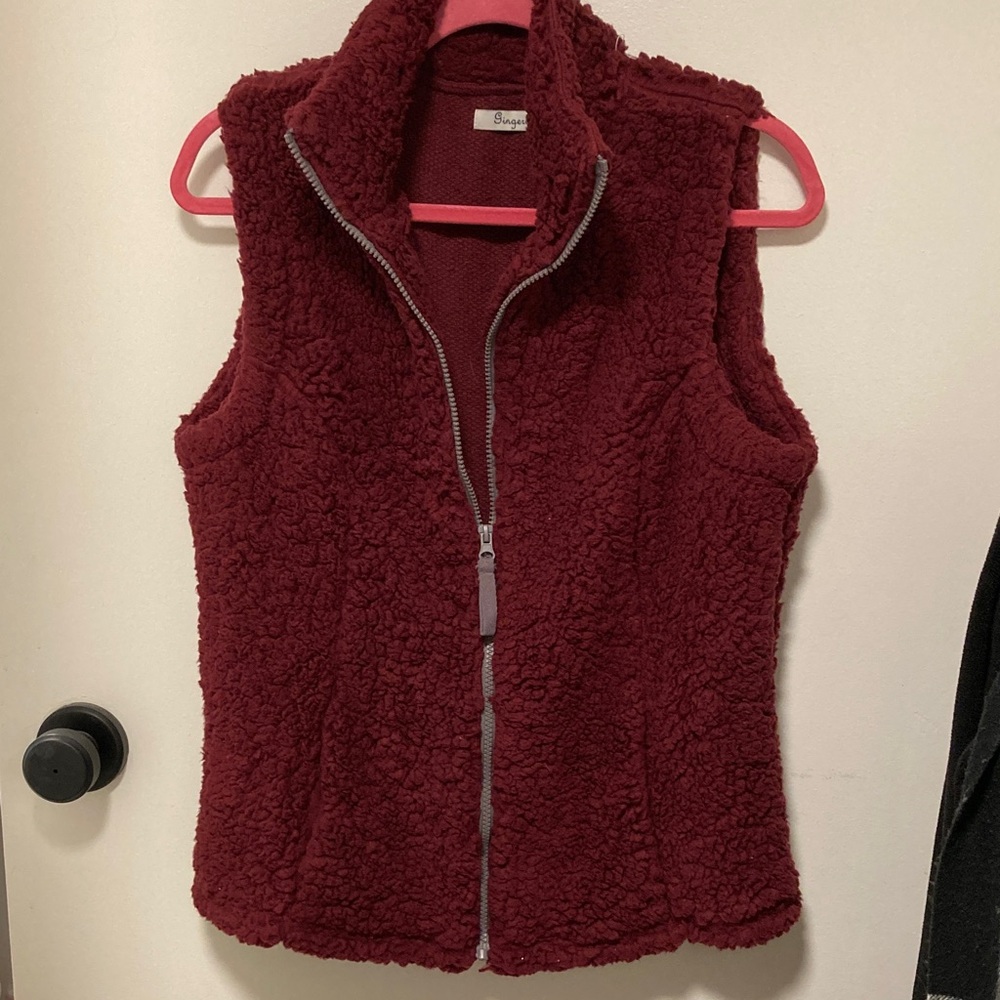 Women’s Burgundy Sherpa Zip Vest - Cozy Layering